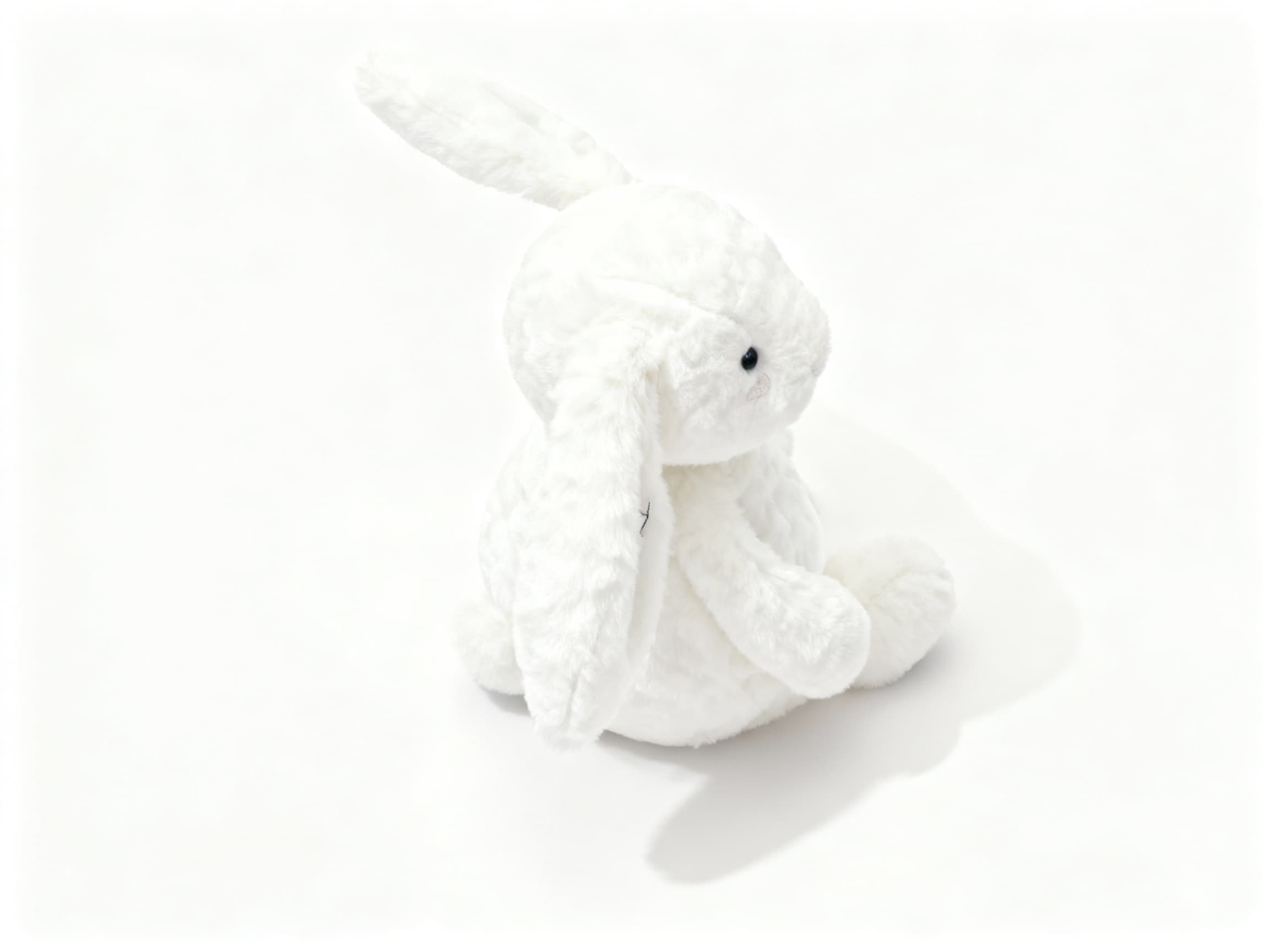 白色兔子玩偶 2