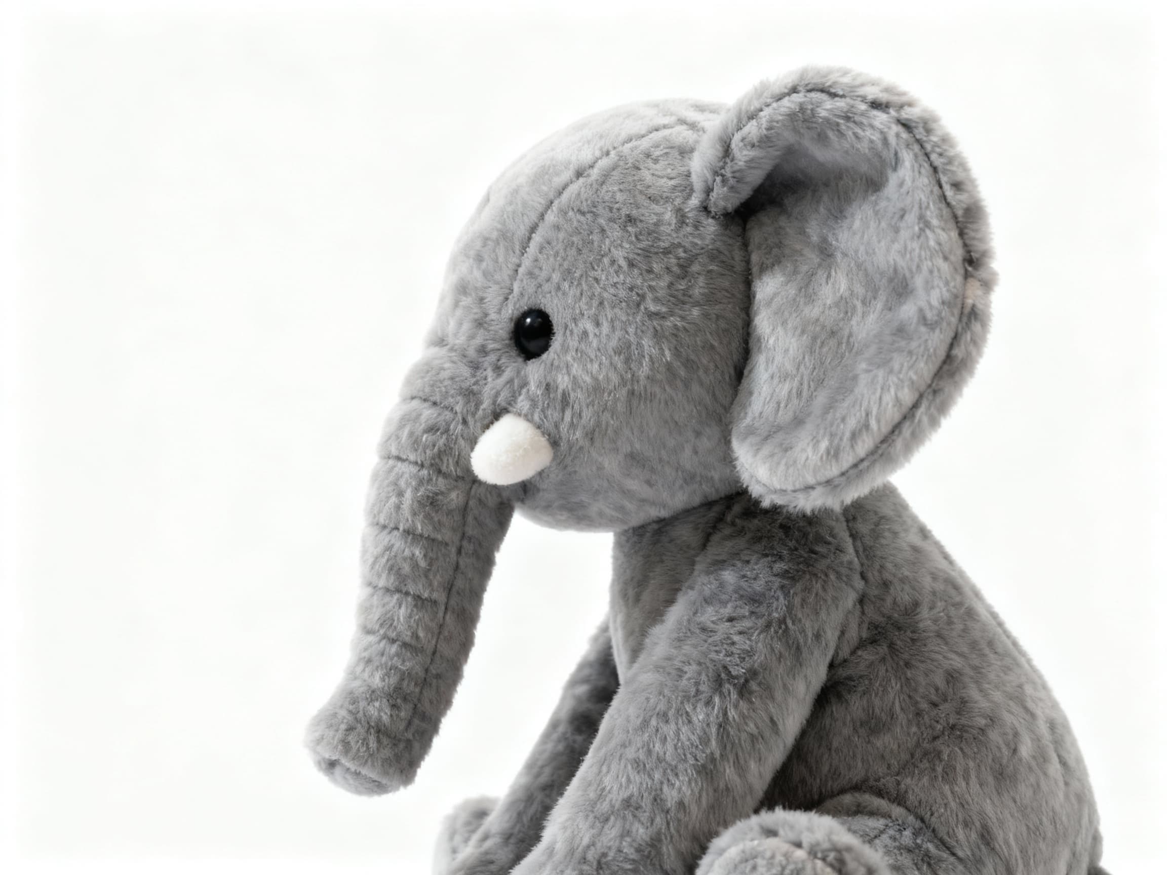 灰色大象玩偶 2